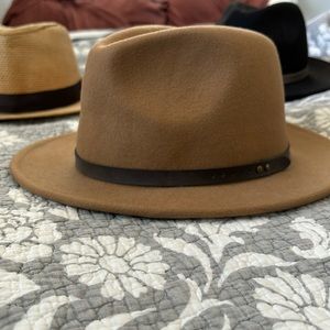 Felt wide brim hat